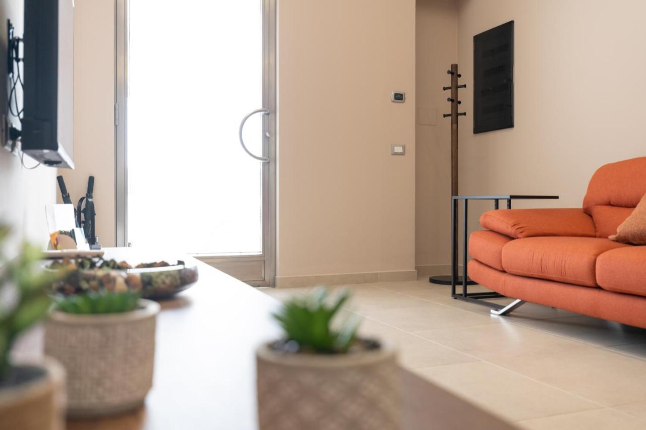 Iitana Luxury Apartment - Fronte Mare Con Vasca Idromassaggio Katanya Dış mekan fotoğraf